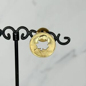 Vintage 1972 US Penny Coin Four Leaf Clover Good Luck Cut Out Lapel Tie Tack Pin